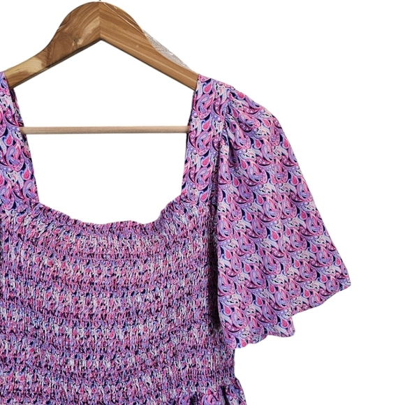 NWT Simply Southern Pink Paisley Smocked Top With Ruffle Hem Size Large Coastal - Picture 6 of 13